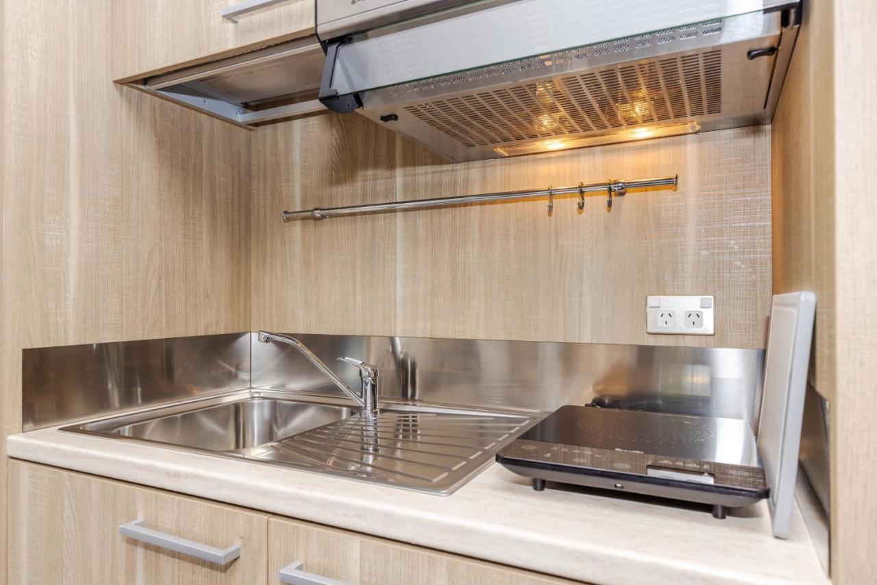 Sweet Magnolia 1 Or 2 Bedroom Suite St Kilda Cambridge With Complimentary Continental Breakfast Екстер'єр фото