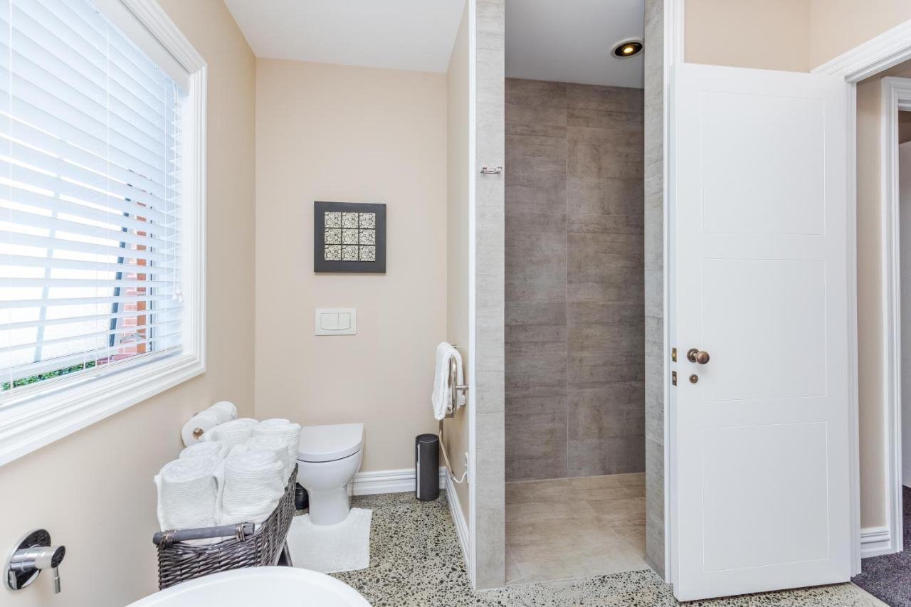 Sweet Magnolia 1 Or 2 Bedroom Suite St Kilda Cambridge With Complimentary Continental Breakfast Екстер'єр фото