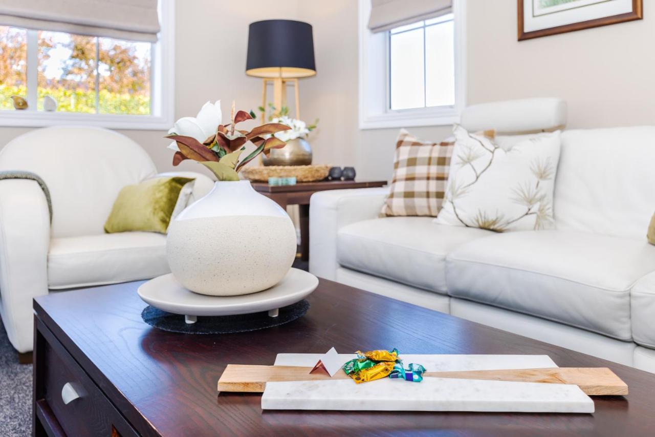 Sweet Magnolia 1 Or 2 Bedroom Suite St Kilda Cambridge With Complimentary Continental Breakfast Екстер'єр фото