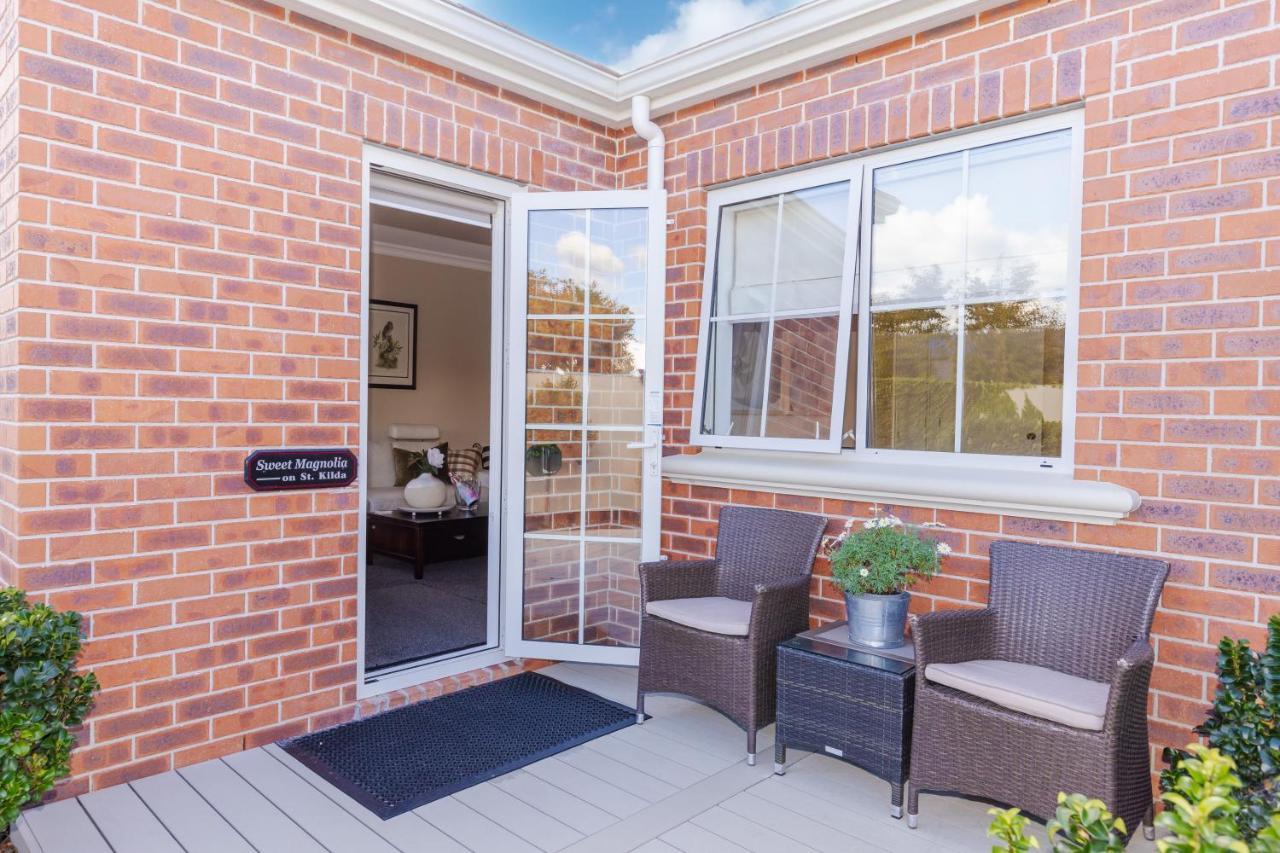 Sweet Magnolia 1 Or 2 Bedroom Suite St Kilda Cambridge With Complimentary Continental Breakfast Екстер'єр фото