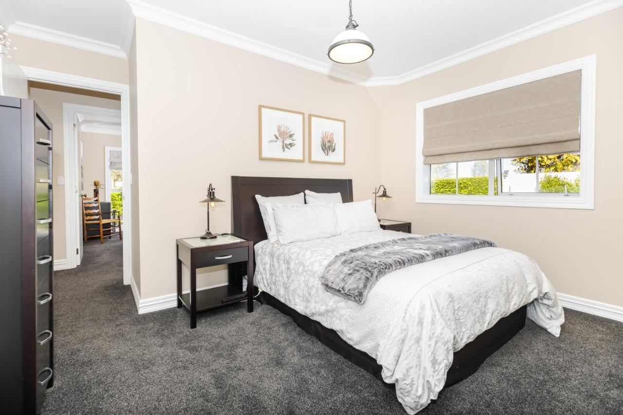 Sweet Magnolia 1 Or 2 Bedroom Suite St Kilda Cambridge With Complimentary Continental Breakfast Екстер'єр фото